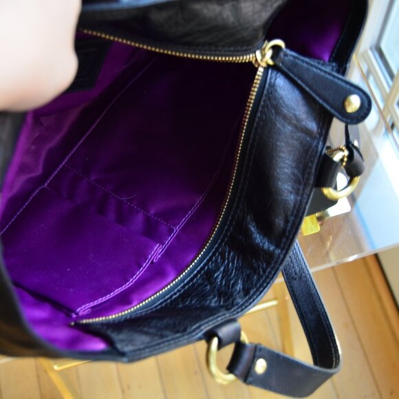 Coach black leather handbag with gold grommets - Picture 16 of 16